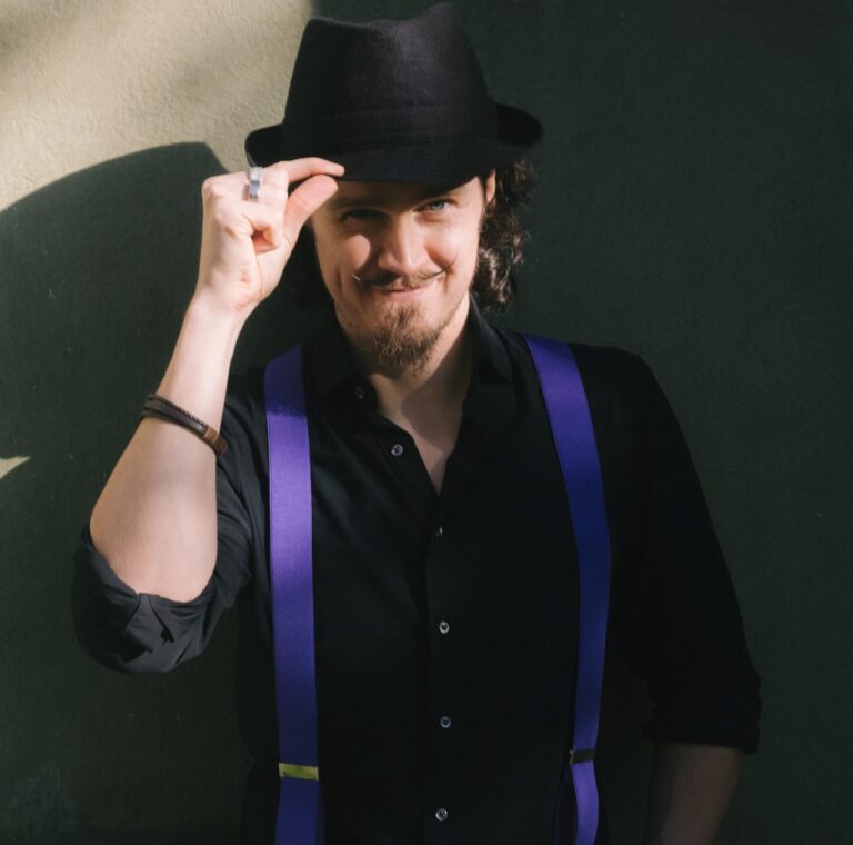 e7efcf08-92b9-4058-9756-cd4b601aef70-puhujan_kuva-Vessi1-kaukaa